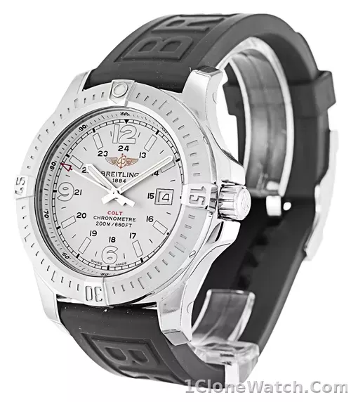Breitling Colt A74388 - detail