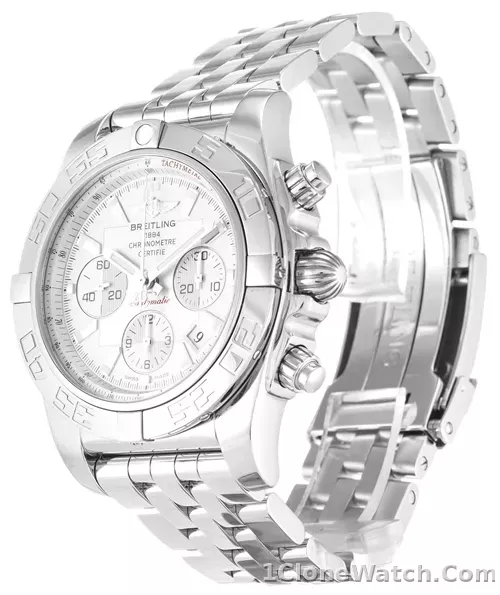 Breitling Chronomat 44 AB0110 - detail
