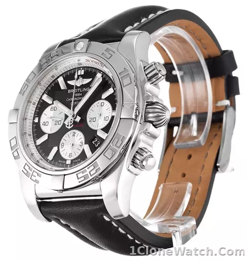 Breitling Chronomat 44 AB0110 - detail