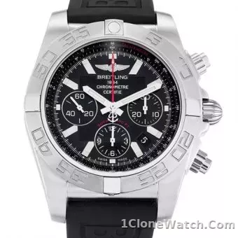 Breitling Chronomat 44 AB0110 - detail