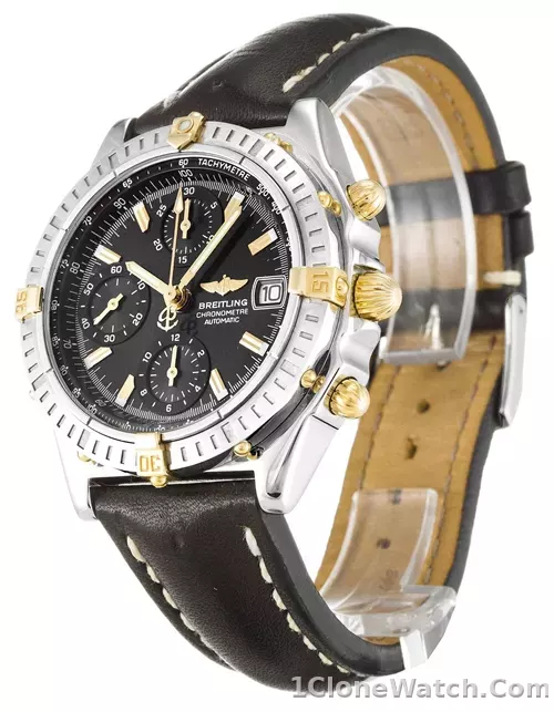 Breitling Chronomat B13352 - detail