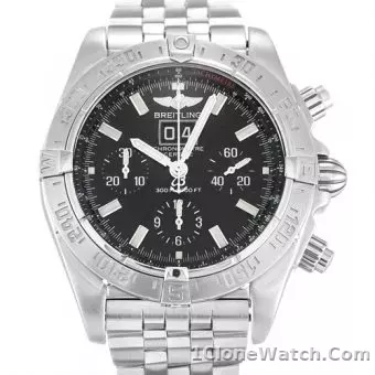 Breitling Chronomat B13352 - detail