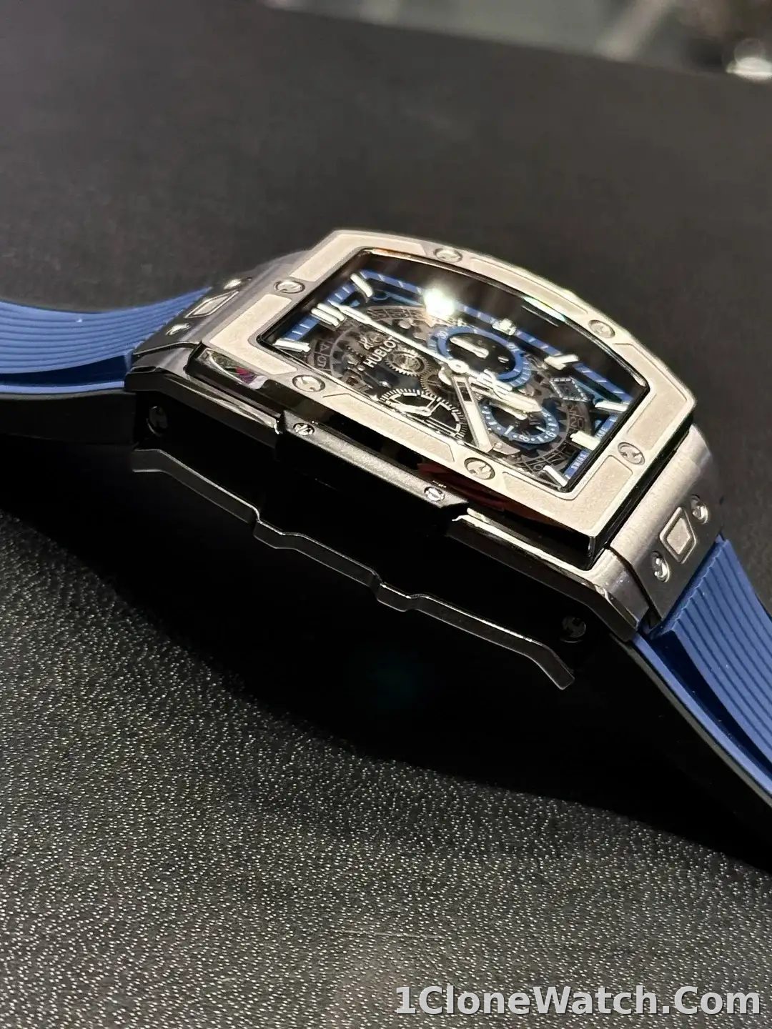 Hublot Spirit Of Big Bang Men Automatic Blue Rubber Watch 641.NX.7170.RX - detail