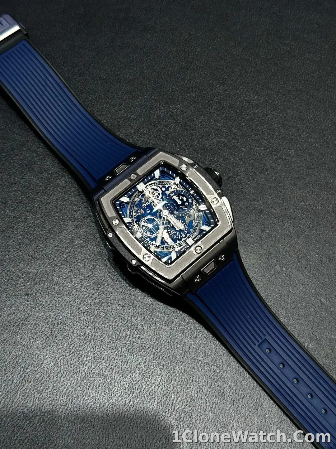Hublot Spirit Of Big Bang Men Automatic Blue Rubber Watch 641.NX.7170.RX - detail