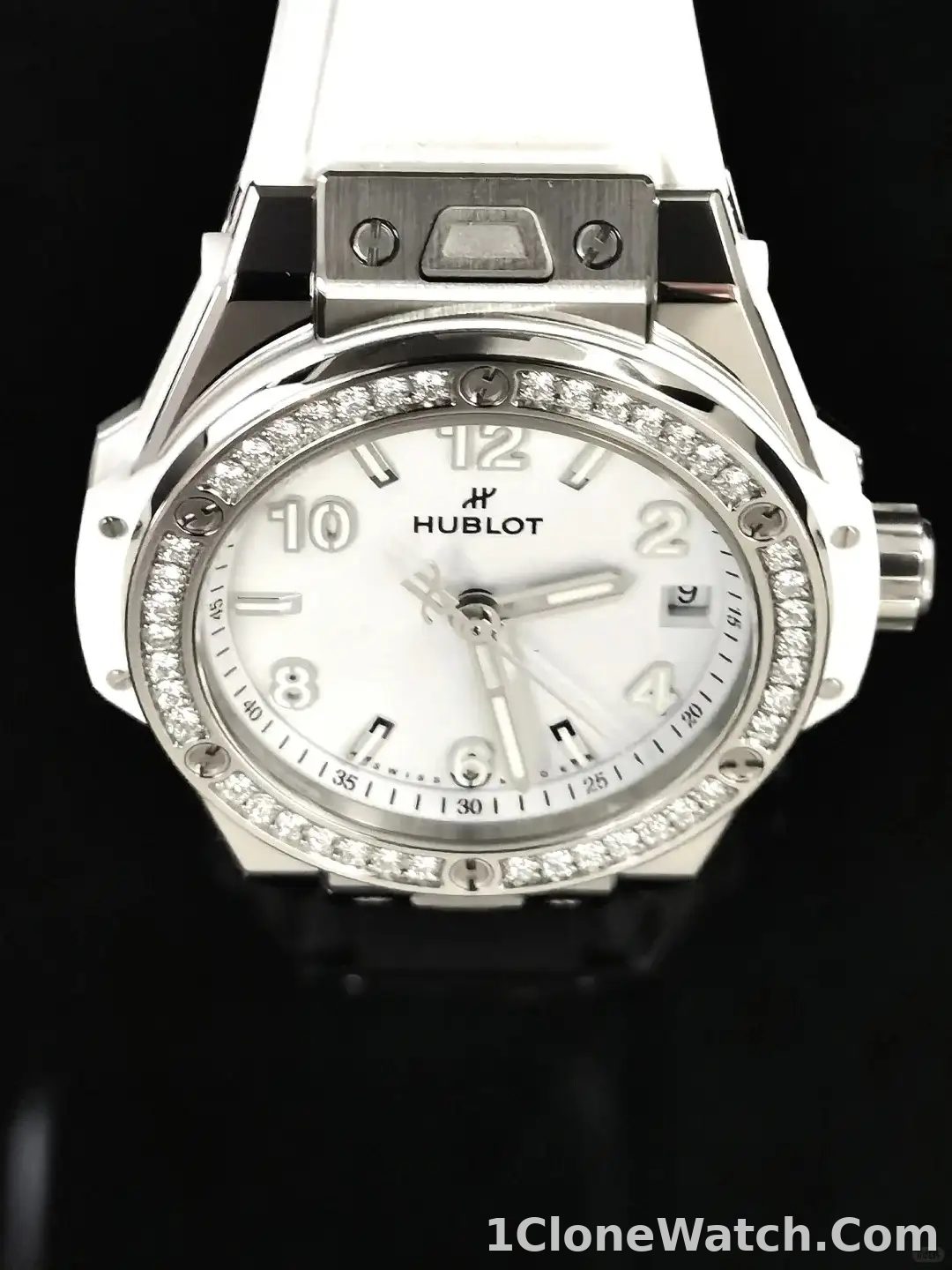 Hublot Big Bang Women Automatic White Rubber Watch 465.SE.2010.RW.1204 - detail