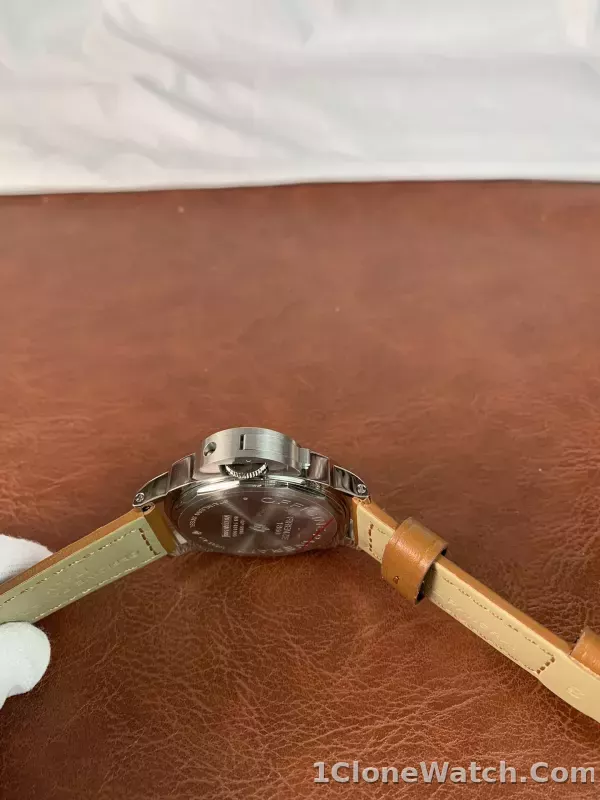 Panerai Luminor Marina PAM00778 - detail