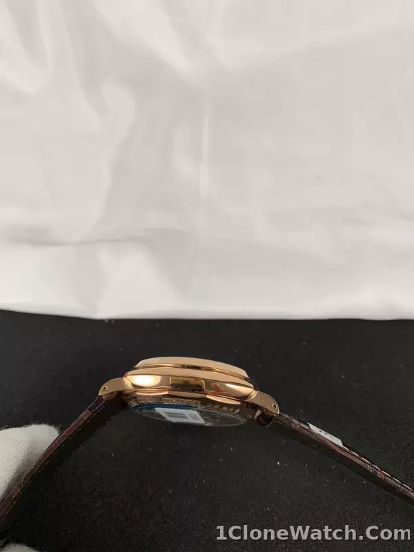 Panerai Luminor Due Pam1042 - detail