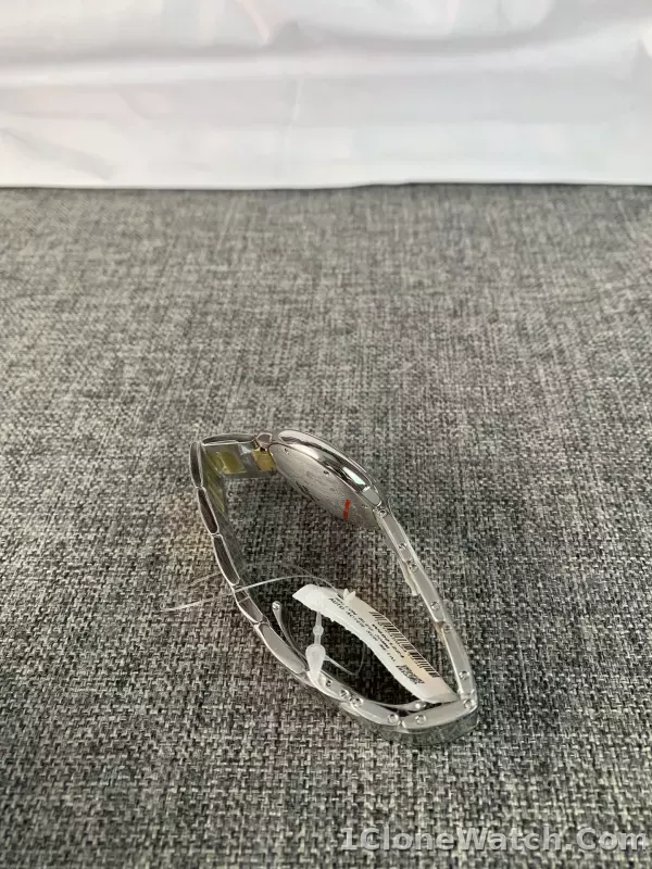 Cartier Ballon Bleu W69008Z3 - detail