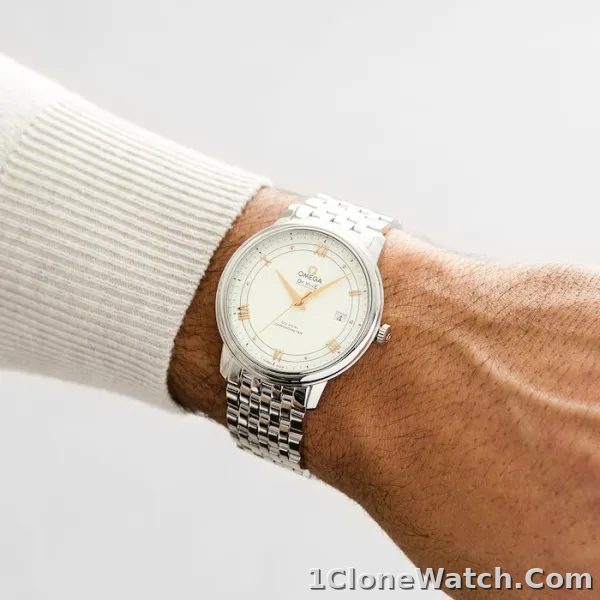 Omega De Ville Men Automatic Mother of Pearl Stainless Steel Watch O42410402002004 - detail