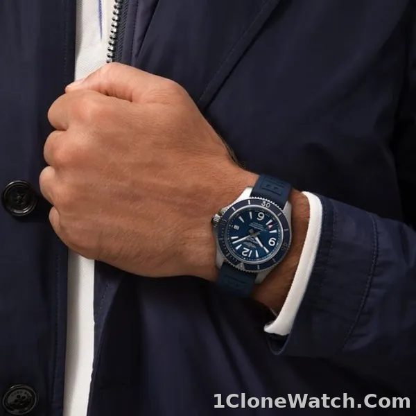 Breitling Superocean Men Automatic Blue Rubber Watch A17366D81C1S2 - detail