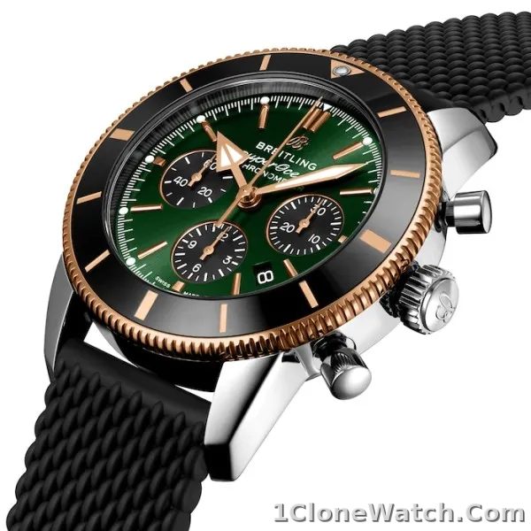 Breitling Superocean Men Automatic Green Rubber Watch UB01622A1L1S1 - detail