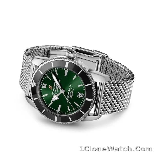 Breitling Superocean Heritage Men Automatic Green Stainless Steel Watch AB2010121L1A1 - detail