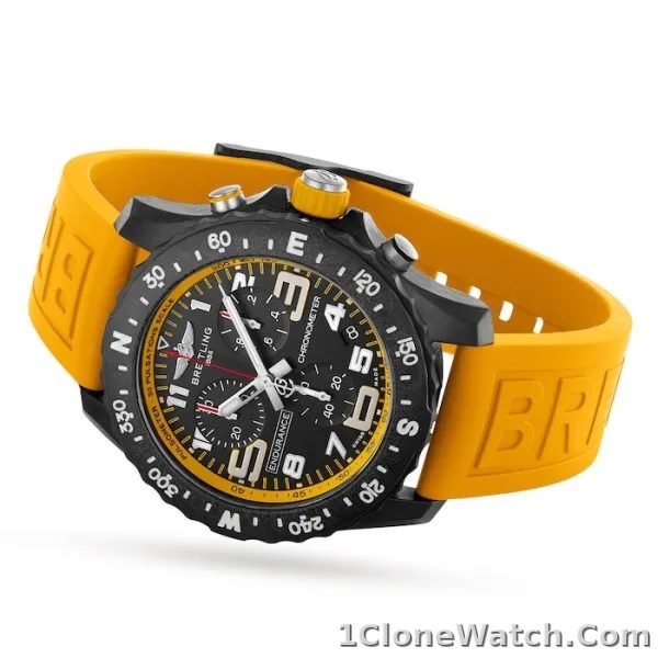 Breitling Endurance Pro Men Quartz Black Rubber Watch X82310A41B1S1 - detail