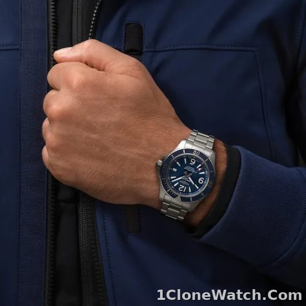 Breitling Superocean Men Automatic Blue Stainless Steel Watch A17366D81C1A1 - detail