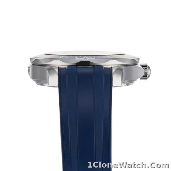 Omega Seamaster Men Automatic Blue Rubber Watch O21032422003001 - detail