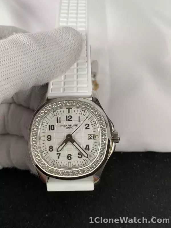 Patek Philippe Aquanaut 5267/200A