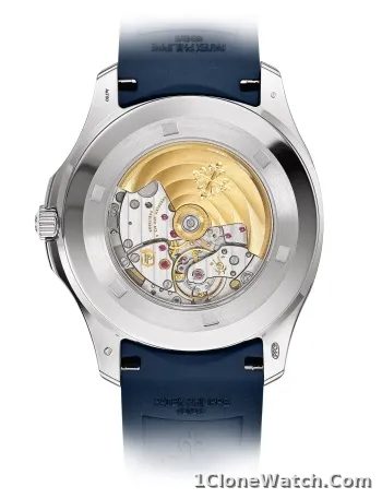 Patek Philippe Aquanaut Blue Dial   Strap White Gold 5168G-001 - detail