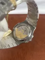 Patek Philippe Nautilus 5711/1A-011 - view 4