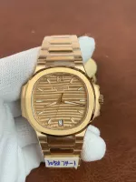 Patek Philippe Nautilus Ladies 35mm 7118/1R-010 - view 1