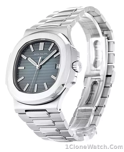 Patek Philippe Nautilus 5711/1A - detail