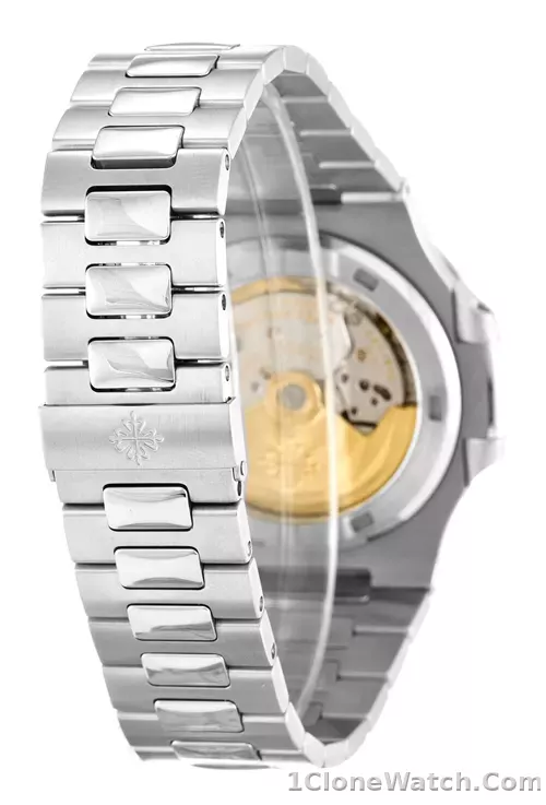 Patek Philippe Nautilus 5711/1A - detail