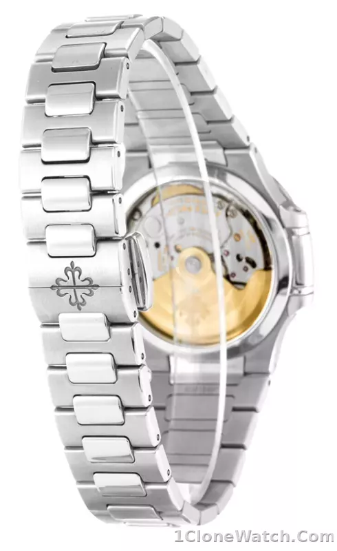 Patek Philippe Nautilus 7018/1A - detail