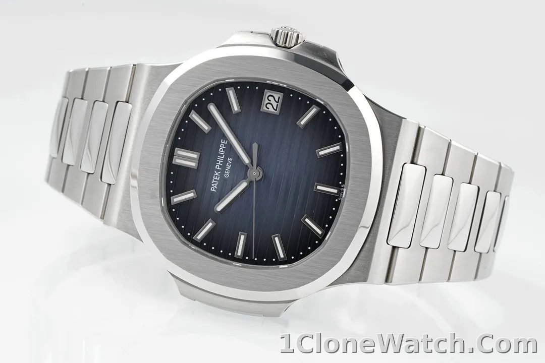 Patek Philippe 5811G Blue Nautilus Watch - detail