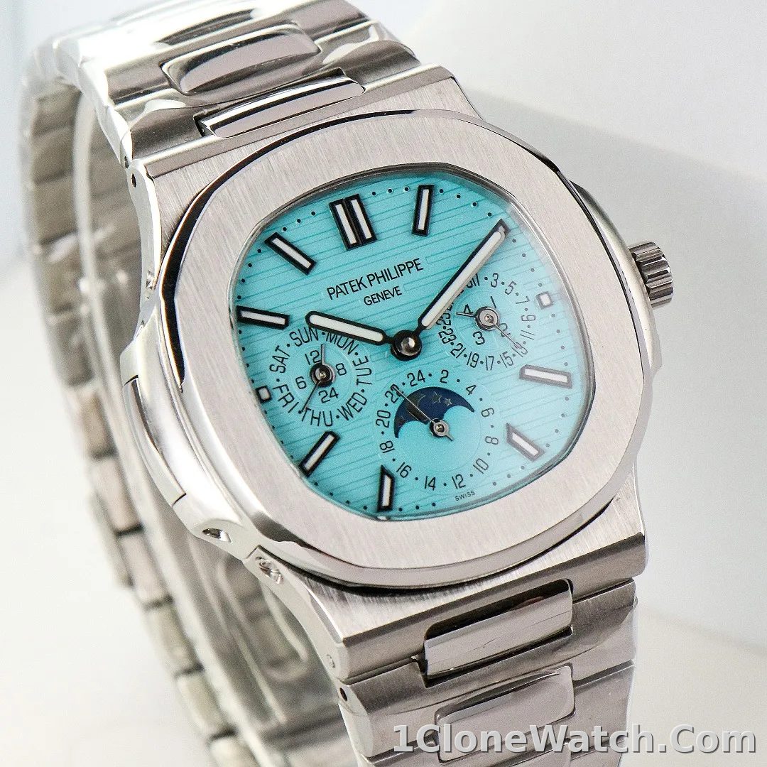 Patek Philippe Blue Nautilus Watch 5740/1G - detail