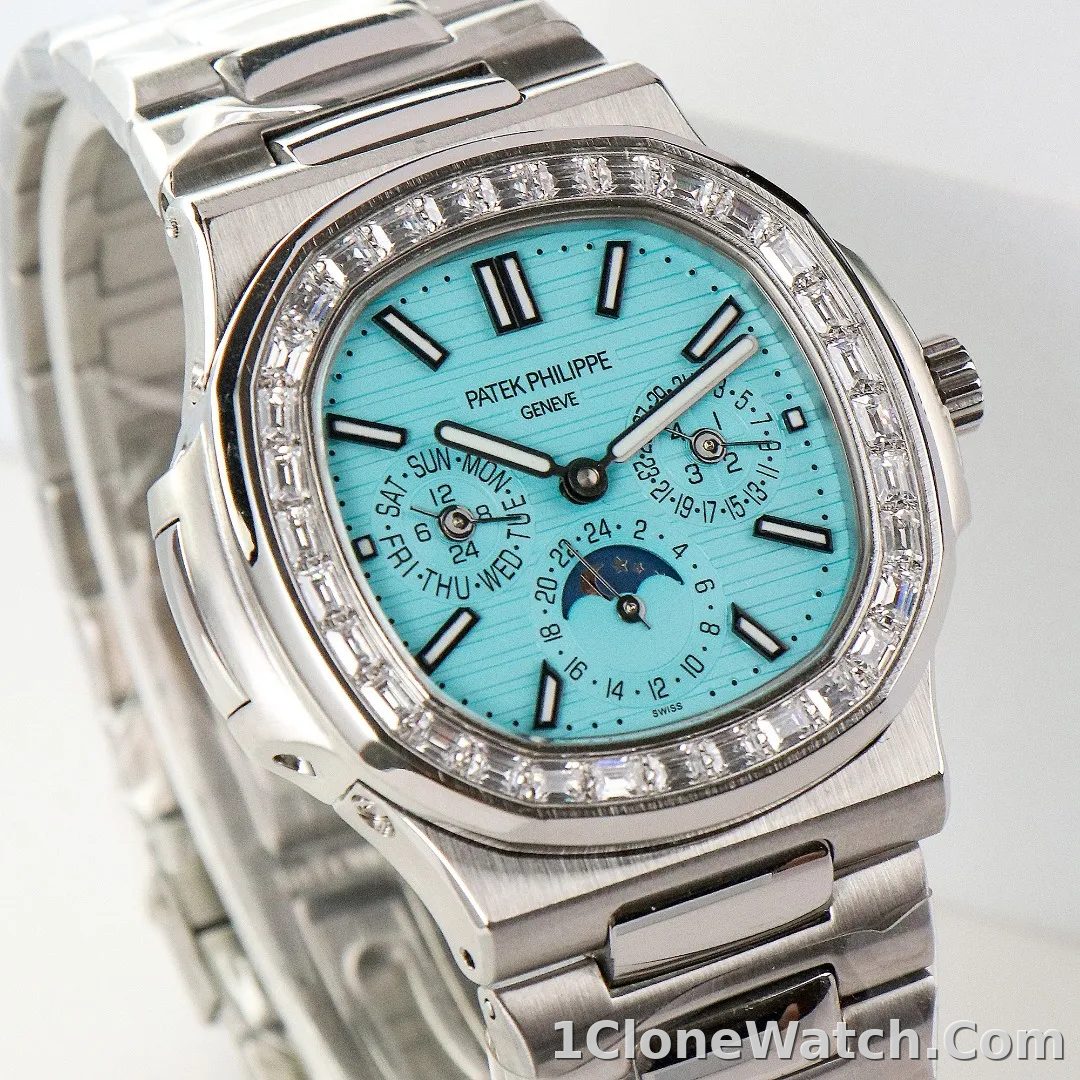Patek Philippe Blue Nautilus Watch 5740/1G - detail