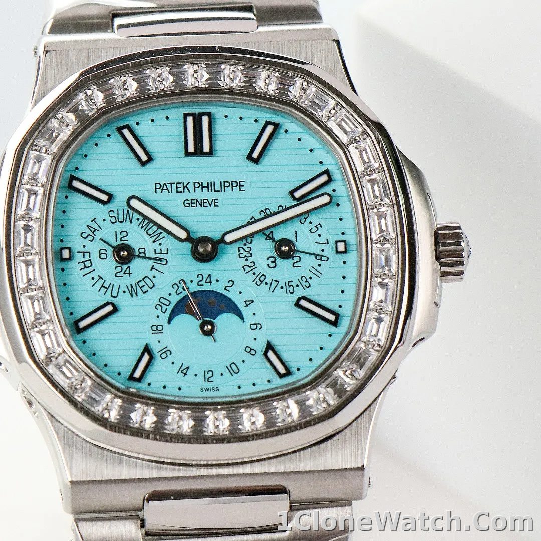 Patek Philippe Blue Nautilus Watch 5740/1G - detail