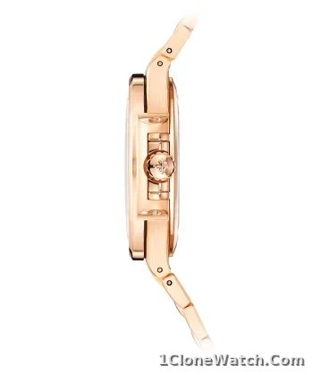 Patek Philippe Nautilus 7118/1R-001 Rose Gold - detail