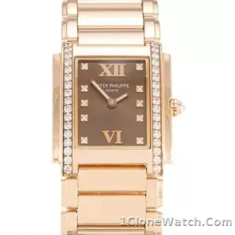 Patek Philippe Twenty-4 4920G - detail