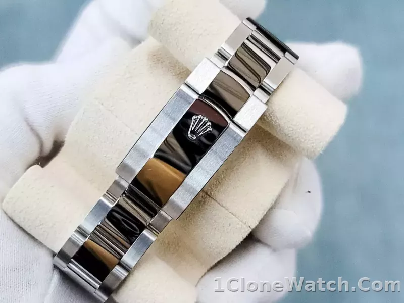 Superclone Rolex Datejust 41mm Rhodium Dial 126300 Wimbledon Oyster - detail