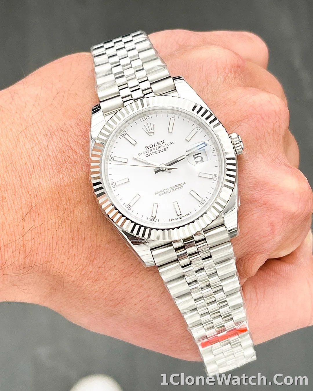 Rolex Datejust 41mm White Dial 126334 Jubilee Flutted - detail