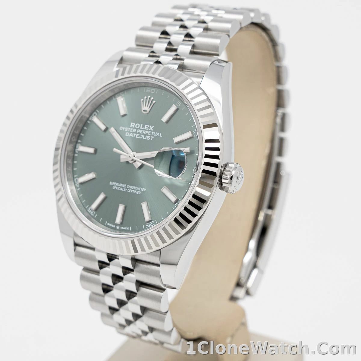 Rolex Datejust 41mm Green Dial 126334 Jubilee - detail