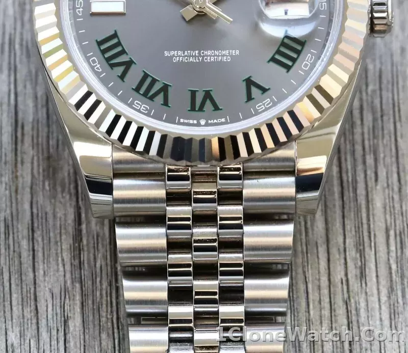 Superclone Rolex Datejust 41mm Rhodium Dial 126334  Wimbledon  Flutted / Jubilee - detail