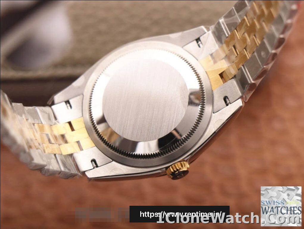 ROLEX DATEJUST GREEN DIAL 18K YELLOW GOLD 36MM SWISS REPLICA m126233.0025 - detail