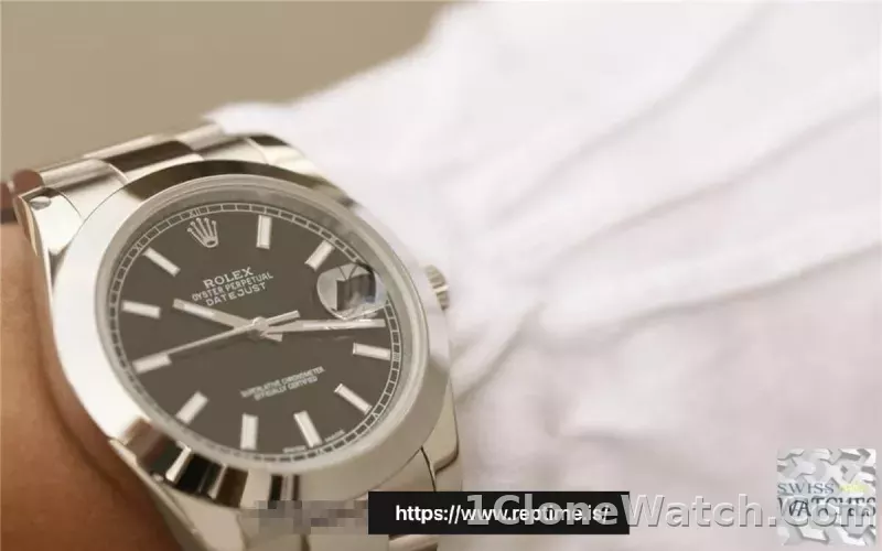 ROLEX DATEJUST BLACK DIAL STAINLESS STEEL 41MM SWISS REPLICA m126300.0011 - detail