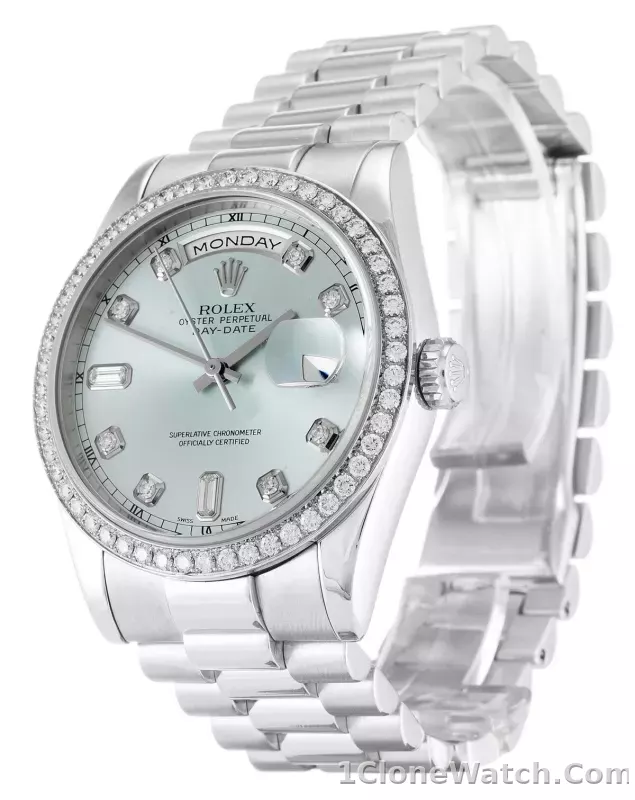 Rolex Day-Date 36mm Blue Dial 118346 - detail