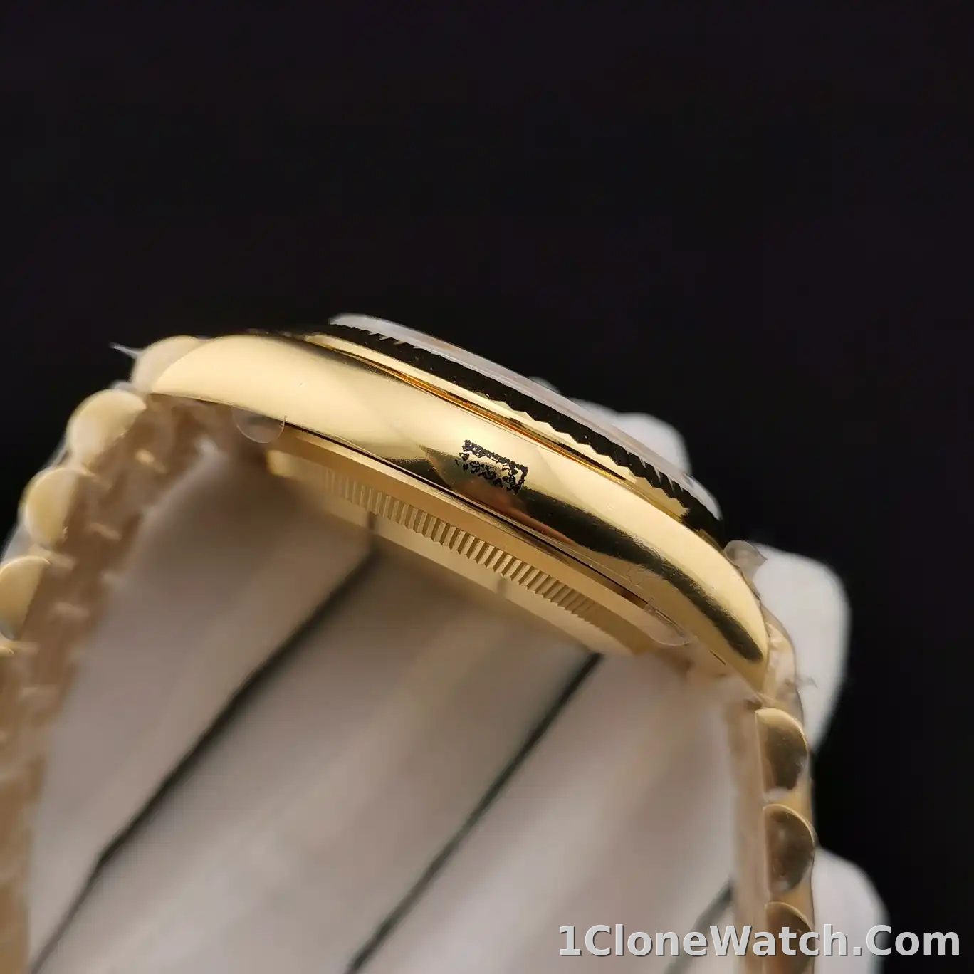 Rolex Day-Date II 36mm Green Dial 128238 - detail