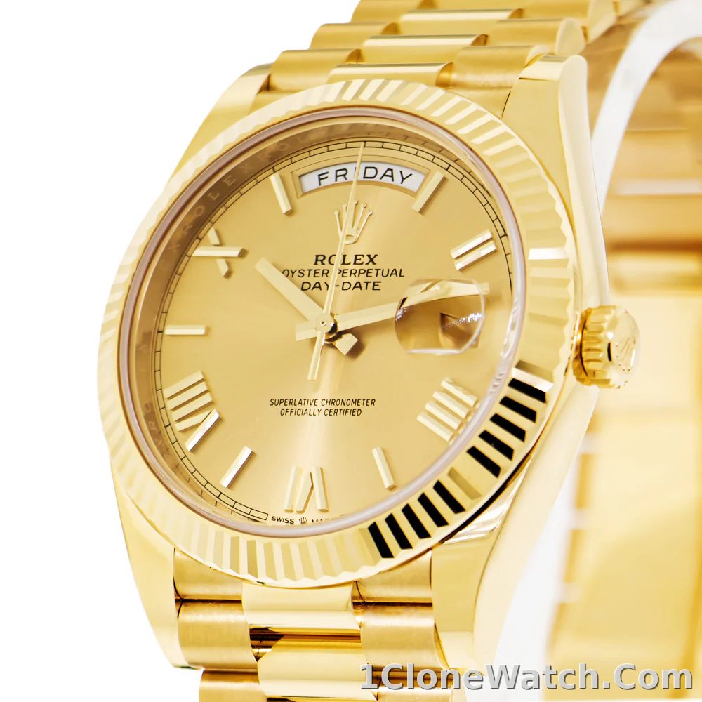Superclone Rolex Day-Date 40 mm Roman Champagne Dial 228238 - detail