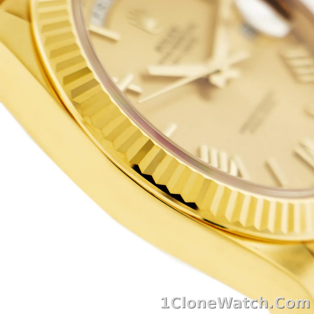 Superclone Rolex Day-Date 40 mm Roman Champagne Dial 228238 - detail