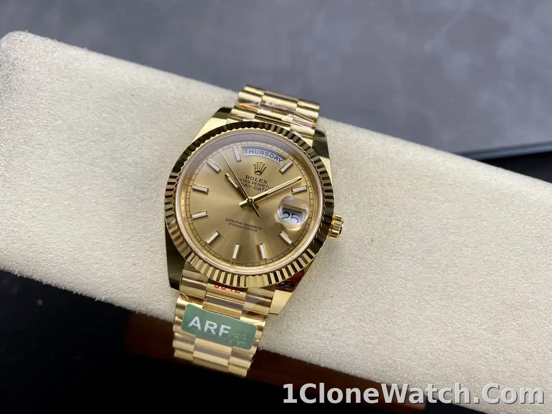 Superclone Rolex Day-Date II 40mm Champagne Dial 228238 - detail
