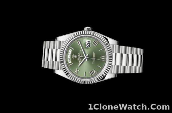 Rolex Day-Date 40 Oyster 40 mm white gold 228239 - detail