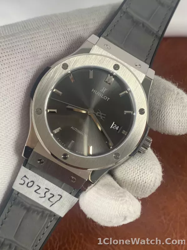 Hublot Classic Fusion 542.NX.7071.LR - detail
