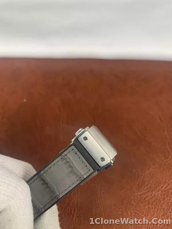 Hublot Classic Fusion 542.NX.7071.LR - detail