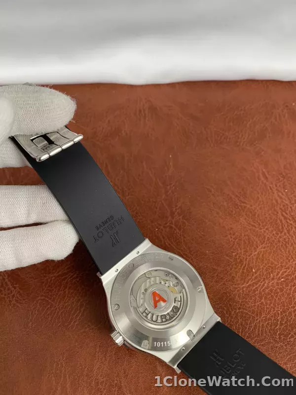 Hublot Classic Fusion 45 511.NX.1171.RX - detail