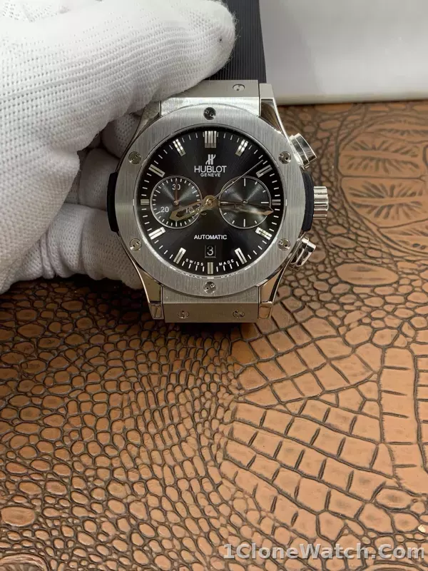 Hublot Fusion Chronograph 45mm 521.NX.7071.RX