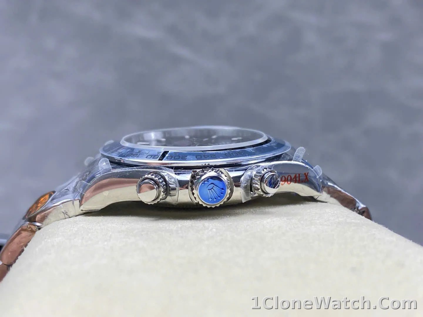 Superclone Rolex Daytona 40 mm 126509 Bright Blue Dial - detail