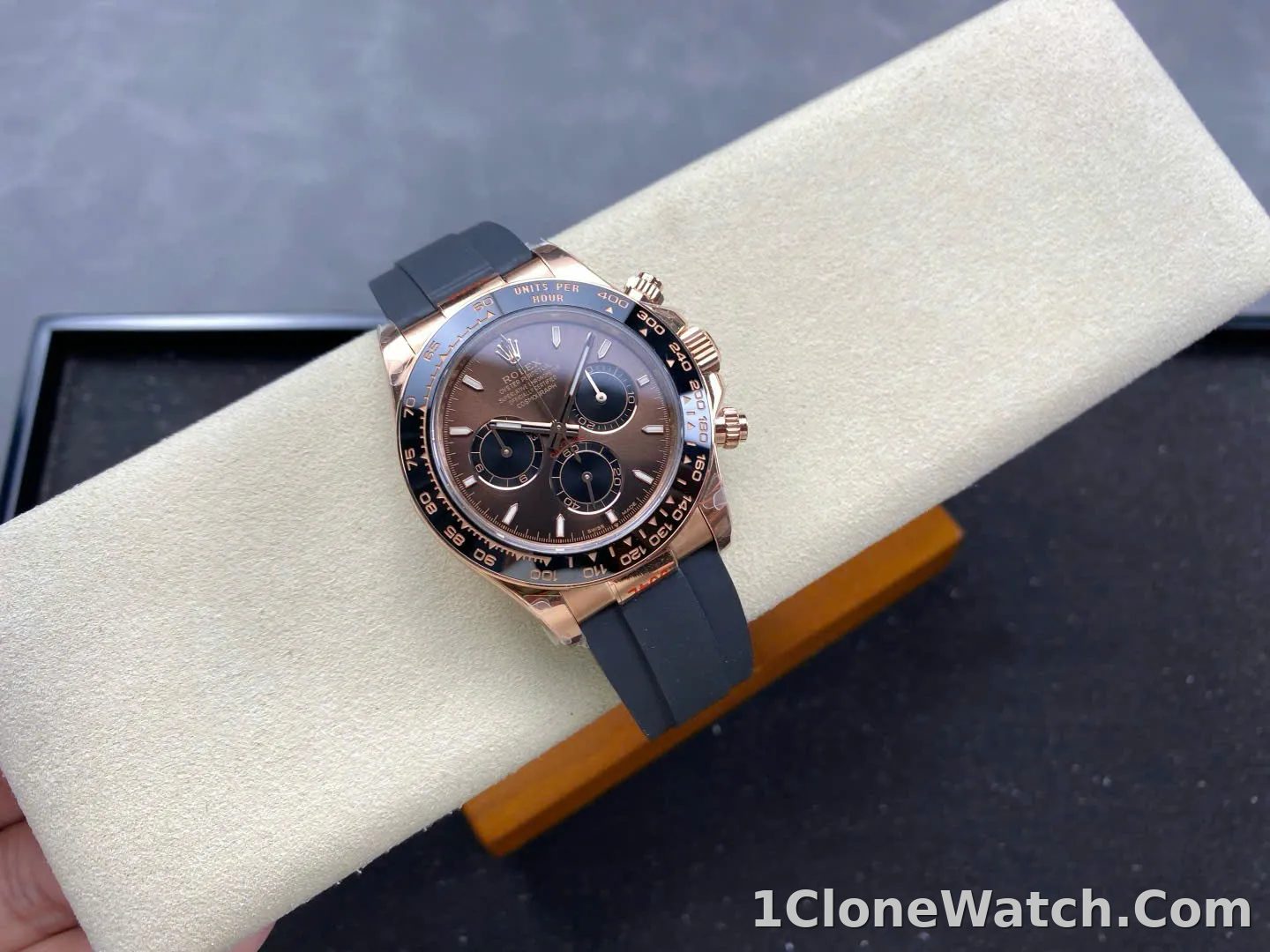 Superclone Rolex Daytona 40 mm 126515LN Bright Chocolate Dial - detail